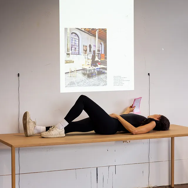 SUMMIT of trans-Art 2024 – Beate Ronacher – Liegeperformance